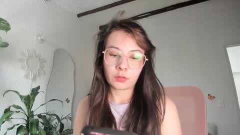 Vero online from Tuesday to Sunday online show from 04.17.26