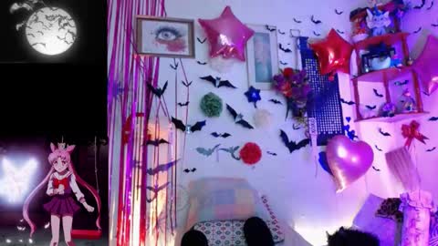 Snapshot of purplekattlyn chatting on 10.29.25 purplekattlyn online show from 10.29.25