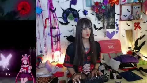 Snapshot of purplekattlyn chatting on 06.10.26 purplekattlyn online show from 06.10.26