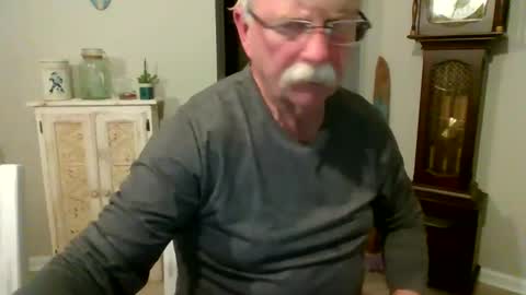 Snapshot of purpleshroom chatting on 01.24.25 purpleshroom online show from 01.24.25