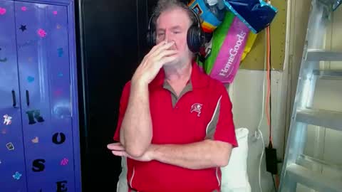 Mark online show from 03.12.25