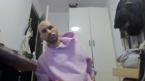 pussyboy32947 online show from 10.15.25