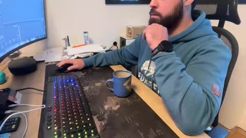 Snapshot of pussylickersucks77 chatting on 12.16.25 pussylickersucks77 online show from 12.16.25