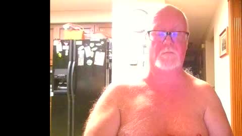 Snapshot of pussylover1365 chatting on 11.09.25 pussylover1365 online show from 11.09.25