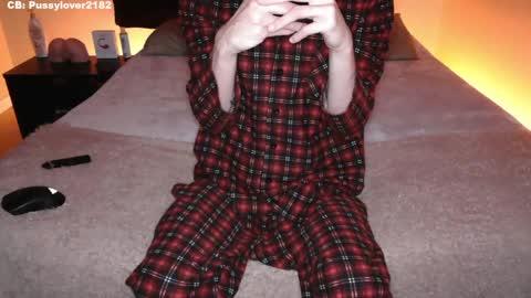 pussylover2182 online show from 10.02.25