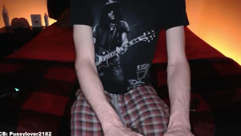 pussylover2182 online show from 12.17.25