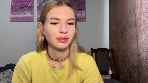 Lina online show from 09.20.25