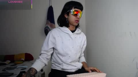 Snapshot of putiputisexo chatting on 01.17.26 putinaicolls online show from 01.17.26