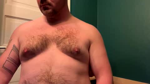 Snapshot of pwerhouse chatting on 10.05.25 pwerhouse online show from 10.05.25