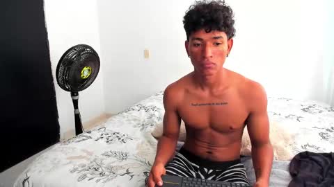 Snapshot of pyke_cum chatting on 02.12.25 pyke_cum online show from 02.12.25