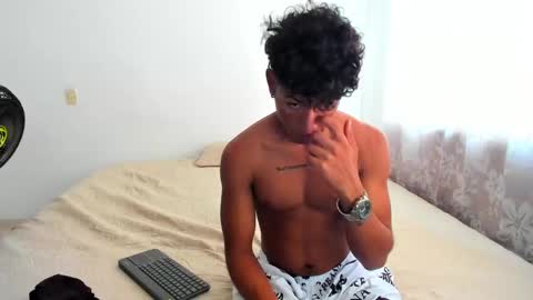 Snapshot of pyke_cum chatting on 02.14.25 pyke_cum online show from 02.14.25