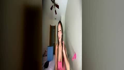 Snapshot of pynkpythia chatting on 07.04.26 pynkpythia online show from 07.04.26