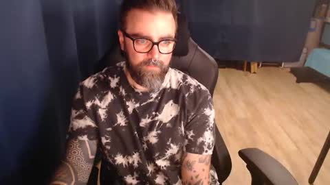 Snapshot of pyroxen chatting on 09.13.25 Yog Sothoth online show from 09.13.25