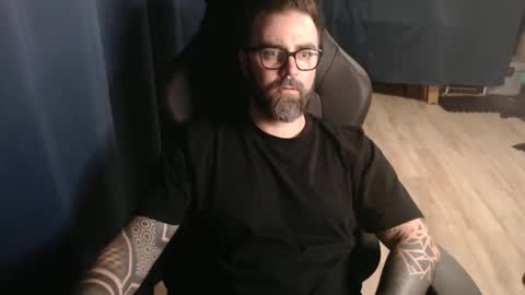 Snapshot of pyroxen chatting on 09.18.25 Yog Sothoth online show from 09.18.25