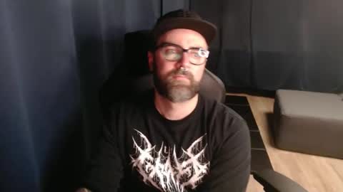 Snapshot of pyroxen chatting on 09.29.25 Yog Sothoth online show from 09.29.25