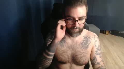 Snapshot of pyroxen chatting on 09.30.25 Yog Sothoth online show from 09.30.25