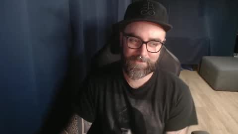 Snapshot of pyroxen chatting on 10.09.25 Yog Sothoth online show from 10.09.25