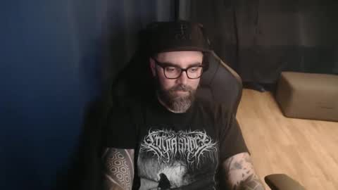 Snapshot of pyroxen chatting on 10.10.25 Yog Sothoth online show from 10.10.25