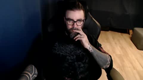 Snapshot of pyroxen chatting on 10.24.25 Yog Sothoth online show from 10.24.25