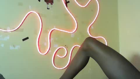 Snapshot of qastrol chatting on 04.02.26 streamsinners online show from 04.02.26