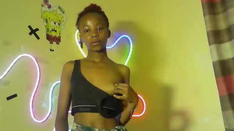 Snapshot of qastrol chatting on 04.12.26 streamsinners online show from 04.12.26