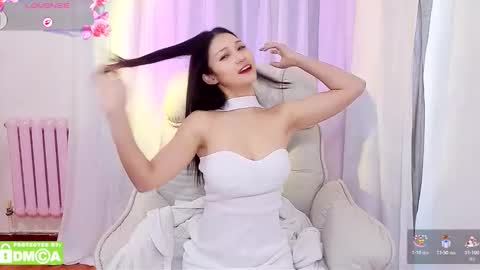 Snapshot of qiqi_mimi9900 chatting on 11.11.25 Mimi online show from 11.11.25