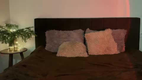 Ariel online show from 12.30.24