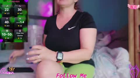 Snapshot of qu33nandh3rk1ng chatting on 02.08.26 Queen And King online show from 02.08.26