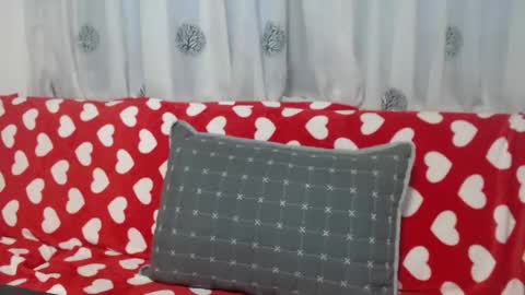 Snapshot of qualityshow chatting on 10.17.25 Hellene online show from 10.17.25