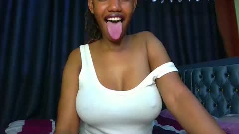 queen321850 online show from 01.06.26