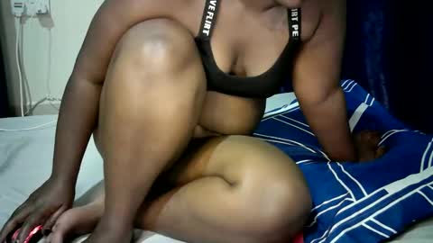 Snapshot of queen_arriana chatting on 01.18.26 queen_arriana online show from 01.18.26