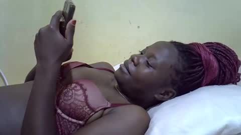 Snapshot of queen_darling3 chatting on 09.25.25 Gentrix online show from 09.25.25