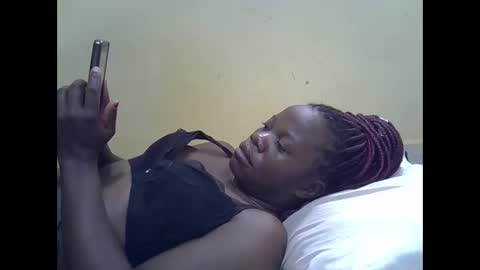Snapshot of queen_darling3 chatting on 09.29.25 Gentrix online show from 09.29.25