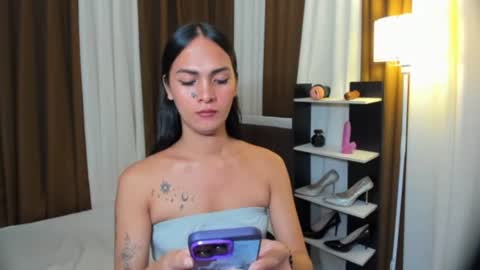 Snapshot of queen_dyosa chatting on 11.18.25 Queen Dyosa online show from 11.18.25