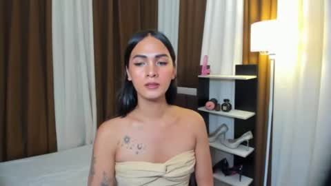 Snapshot of queen_dyosa chatting on 11.24.25 Queen Dyosa online show from 11.24.25