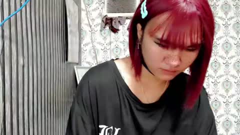 Snapshot of queen_elicktra chatting on 10.23.25 JOY online show from 10.23.25