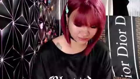 Snapshot of queen_elicktra chatting on 11.17.25 JOY online show from 11.17.25