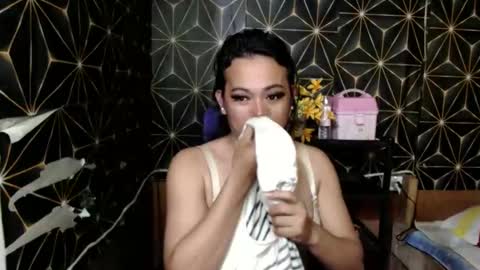 Snapshot of queen_ennah chatting on 01.19.25 queen_ennah online show from 01.19.25