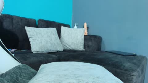 Snapshot of queen_esthefi chatting on 10.28.25 Your Queen Esthefi online show from 10.28.25