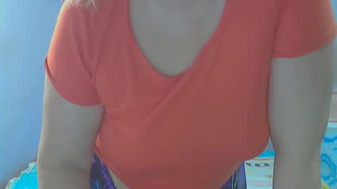 Snapshot of queen_jane8 chatting on 12.02.25 queen_jane8 online show from 12.02.25