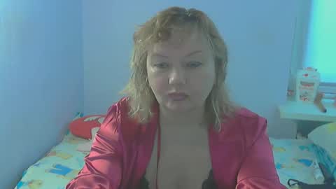 Snapshot of queen_jane8 chatting on 03.18.26 queen_jane8 online show from 03.18.26