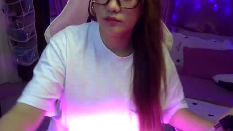 Snapshot of queen_kur chatting on 02.09.26 QueenHennessy online show from 02.09.26