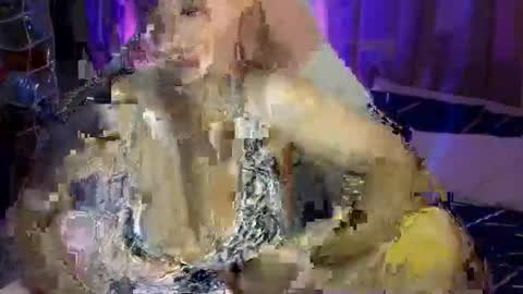 Snapshot of queen_kur chatting on 04.03.26 QueenHennessy online show from 04.03.26