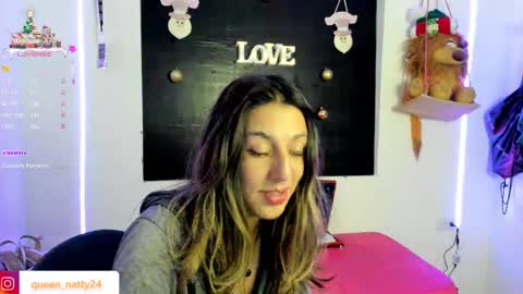 queen_natttyy online show from 12.19.24