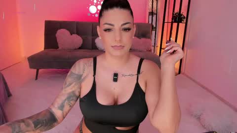 queen_of_deepthroat online show from 05.25.26