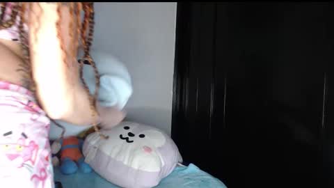 queen_of_m111lk online show from 11.21.25