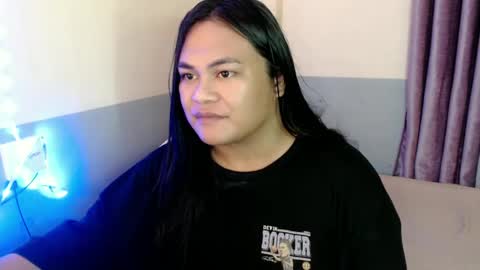 queenbee_mistress online show from 02.18.25