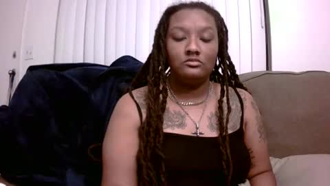 Queen Chief online show from 03.24.26