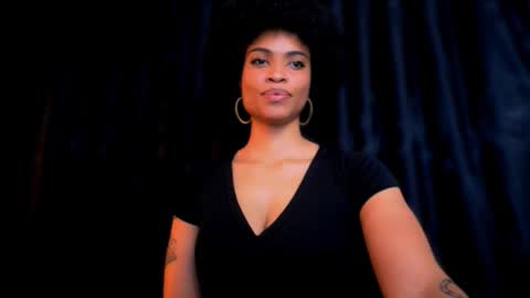 Sweet Goddess online show from 11.26.25