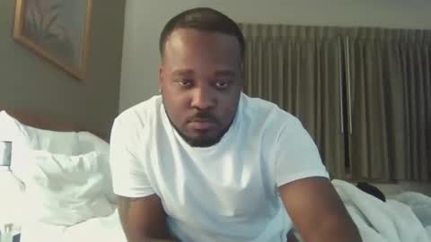 Queen N King Fun Night online show from 10.12.25